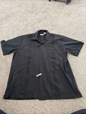 Chic Elegant Men's Black Guayabera Button-Up Short Sleeve Shirt XL